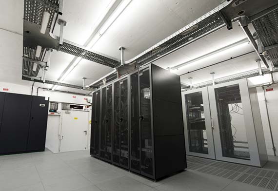 Dedicated server hosting